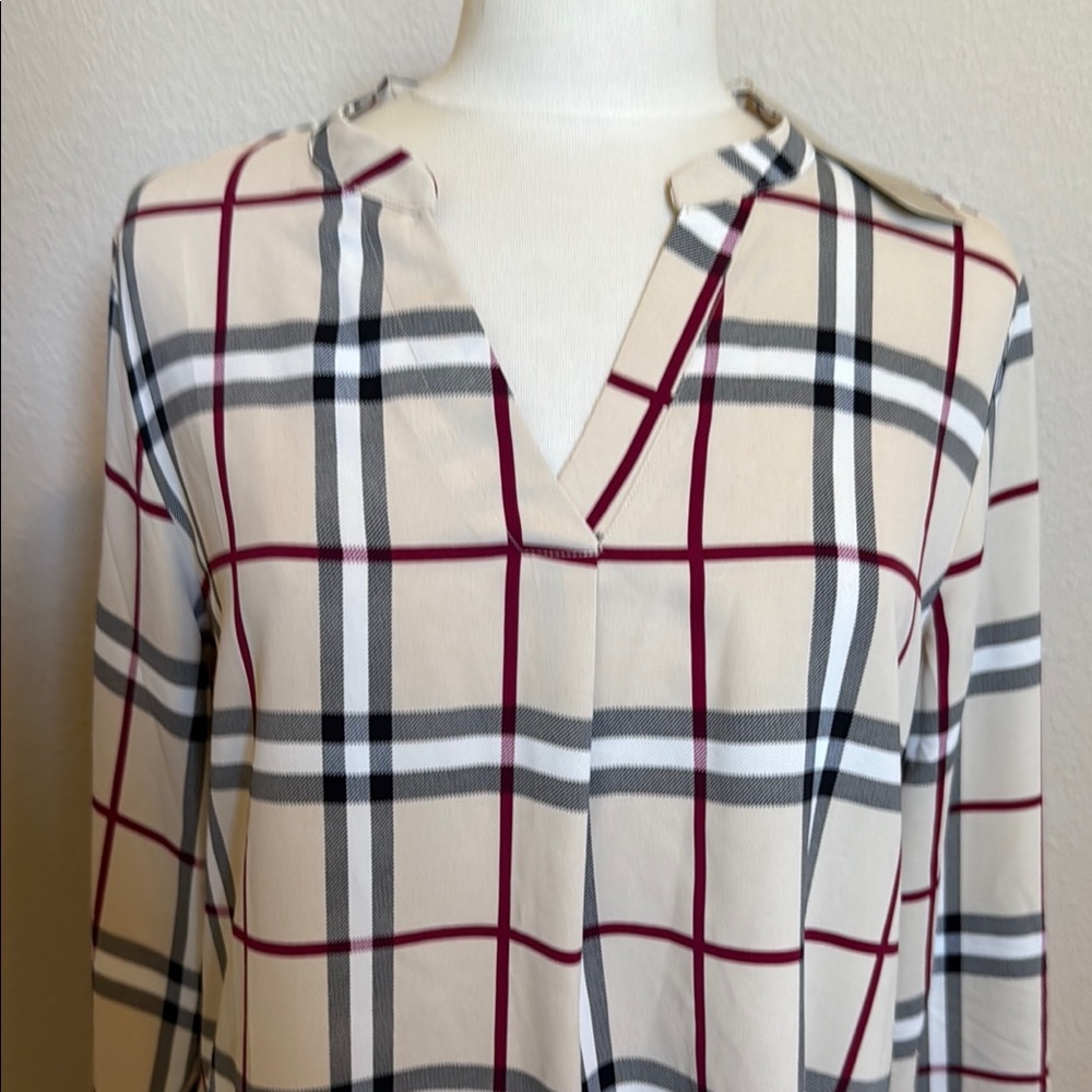*NWT - TIMESON 100% POLYESTER TOP ( sz med) - Picture 2 of 7
